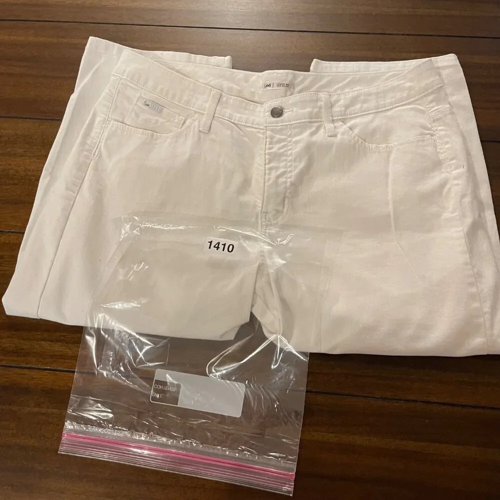 Lee Womens Relaxed Fit Straight Leg White Denim Jeans Size 16 capri